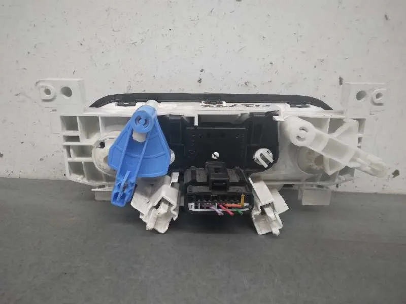 Mando Calefaccion / Aire Acondicionado para Fiat Talento Kombi (296)