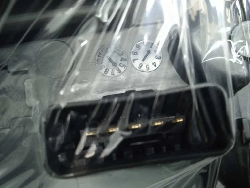 Faro Izquierdo para Renault Clio Iii