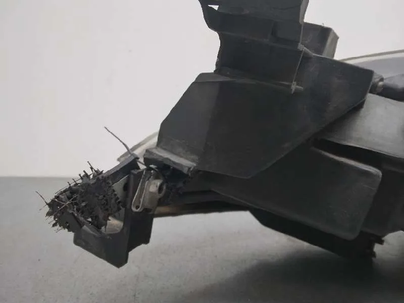 Faro Derecho para Mazda 6 Lim. (Gh)