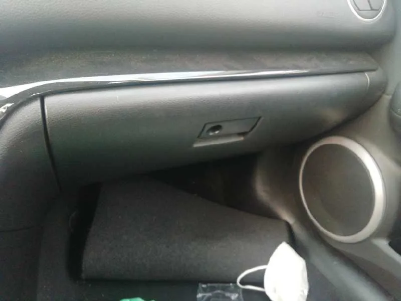 Guantera para Mazda 6 Lim. (Gh)