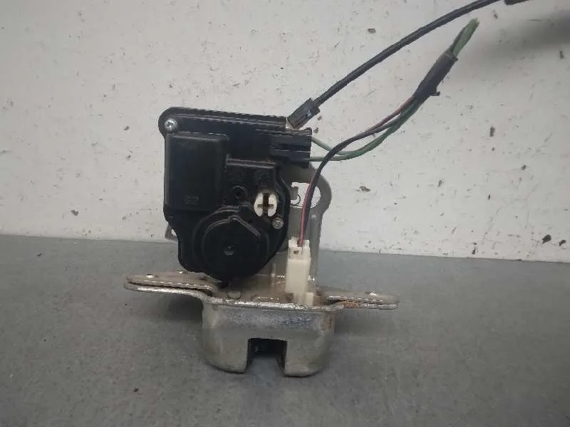 Cerradura Maletero / Porton para Jeep Cherokee
