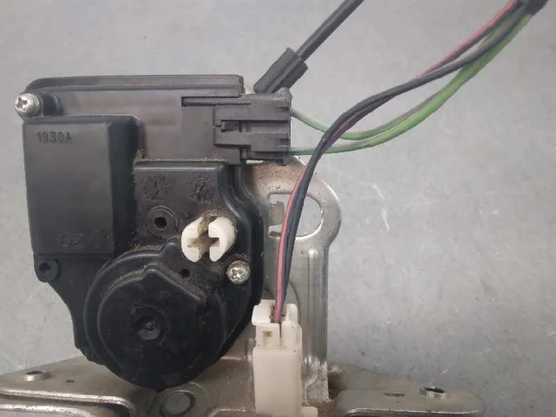 Cerradura Maletero / Porton para Jeep Cherokee