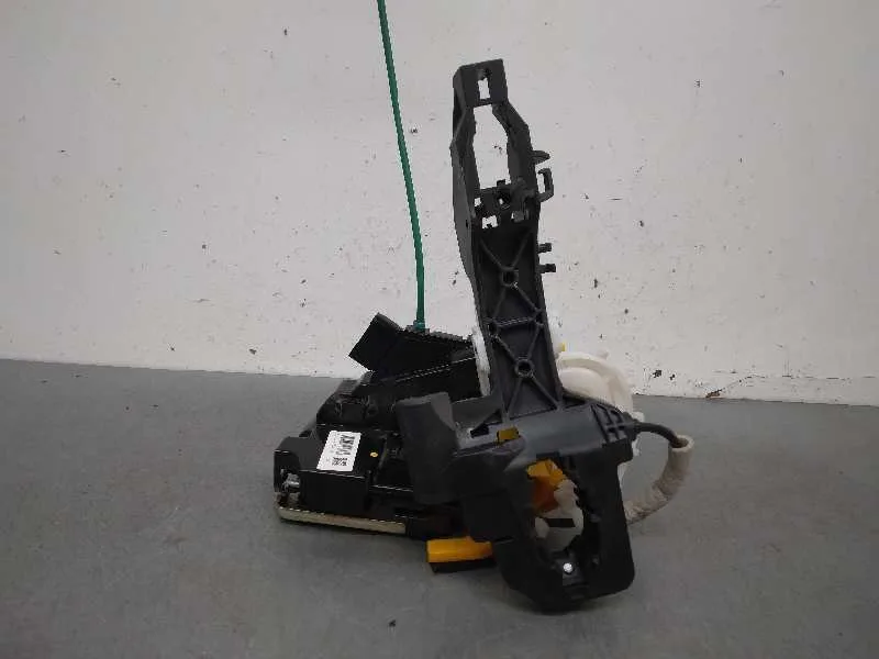 Cerradura Puerta Delantera Izquierda para Kia Pro_Cee'd ( )