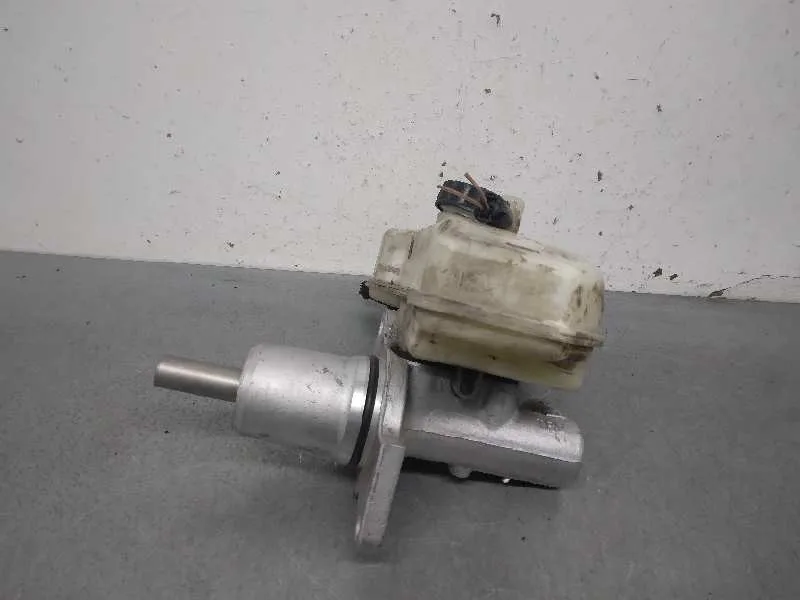 Bomba Freno para Volkswagen Lt Caja Cerrada / Combi (Mod. 1997)