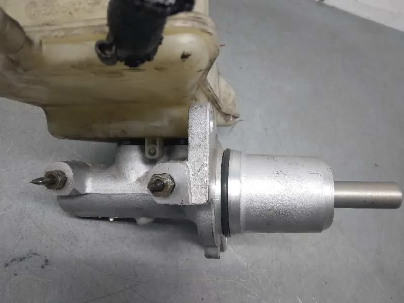 Bomba Freno para Volkswagen Lt Caja Cerrada / Combi (Mod. 1997)