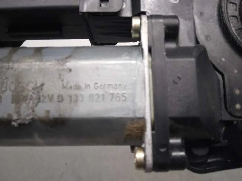 Motor Elevalunas Delantero Derecho para Audi A8 (4E2)