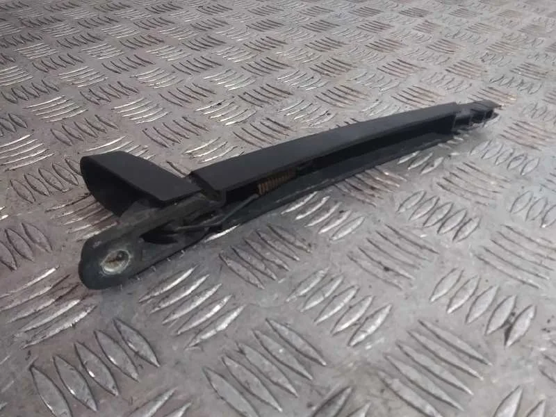 Brazo Limpia Trasero para Nissan Juke (F15)