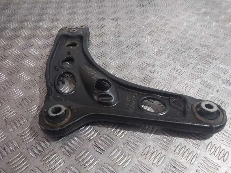 Brazo Suspension Inferior Delantero Izquierdo para Opel Vivaro Furgon/Combi (07.2006 =>)