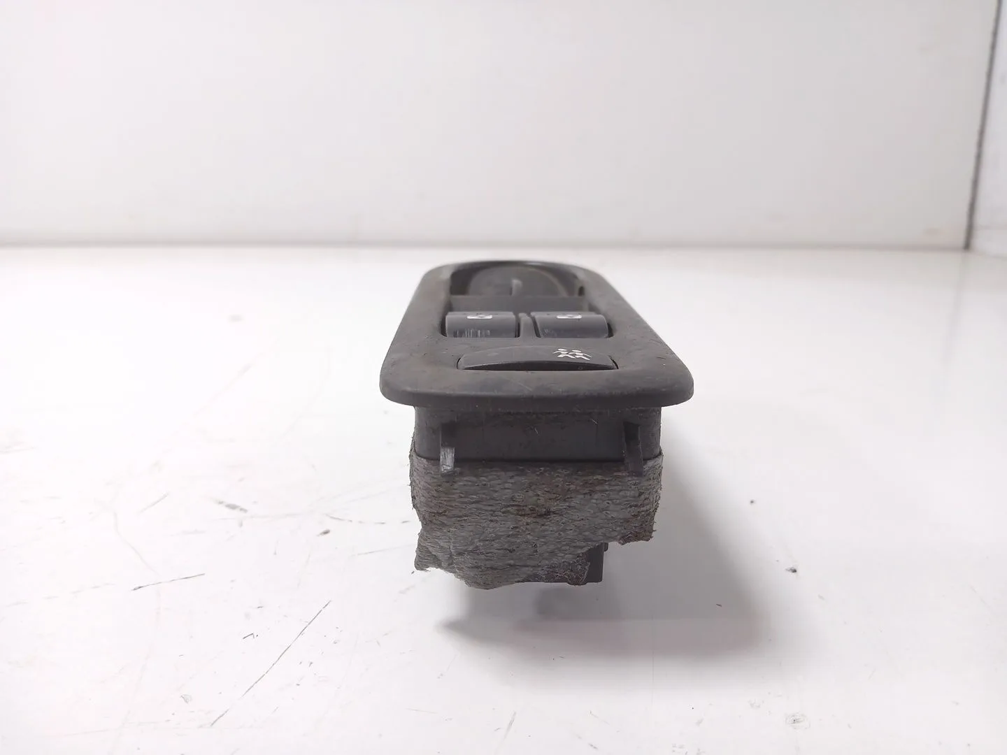 Mando Elevalunas Delantero Izquierdo para Renault Megane Ii Classic Berlina