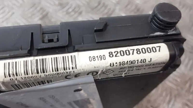 Centralita Bsi para Renault Megane Ii Berlina 5P