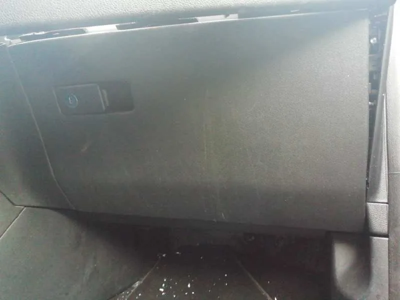 Guantera para Kia Sportage