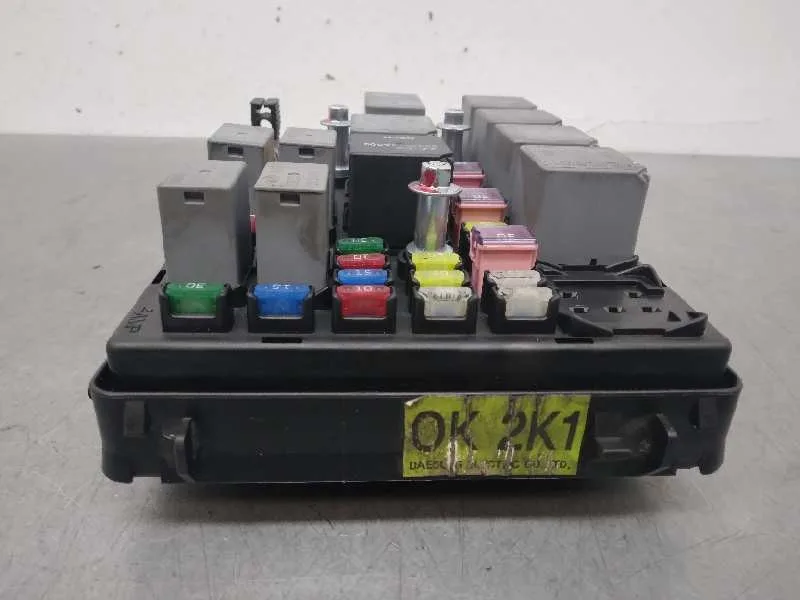 Caja Reles / Fusibles para Kia Carens