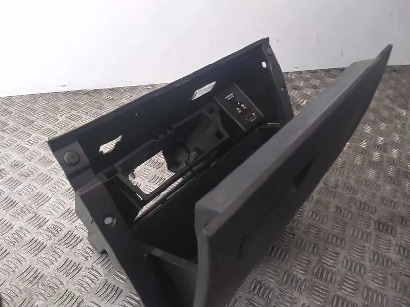 Guantera para Seat Leon (5F1)