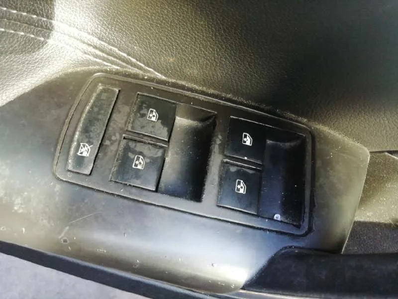 Mando Elevalunas Delantero Izquierdo para Opel Insignia Berlina