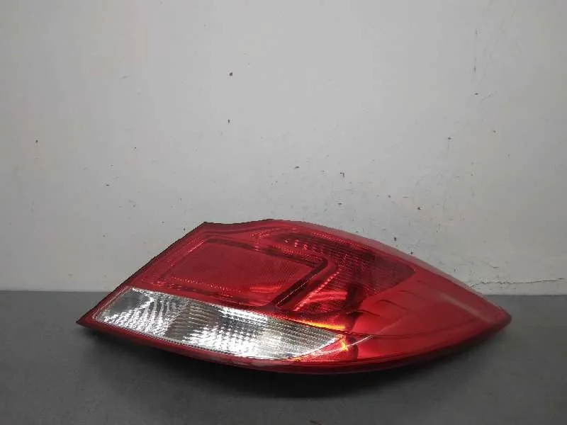 Piloto Trasero Derecho para Opel Insignia Berlina