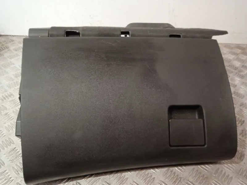 Guantera para Opel Insignia Berlina