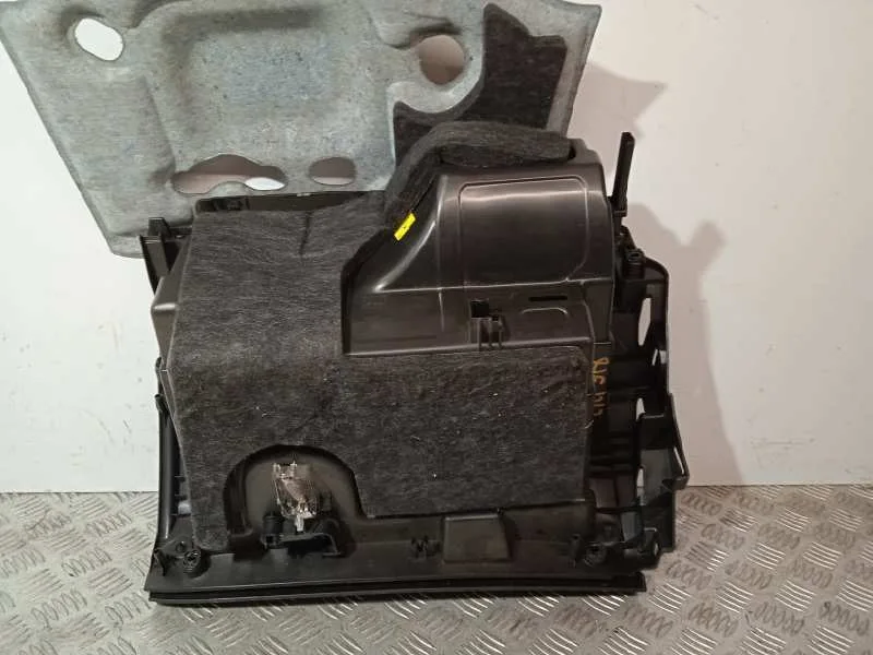 Guantera para Opel Insignia Berlina