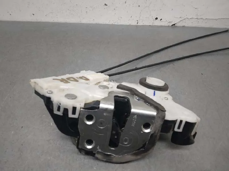 Cerradura Puerta Delantera Derecha para Toyota Yaris
