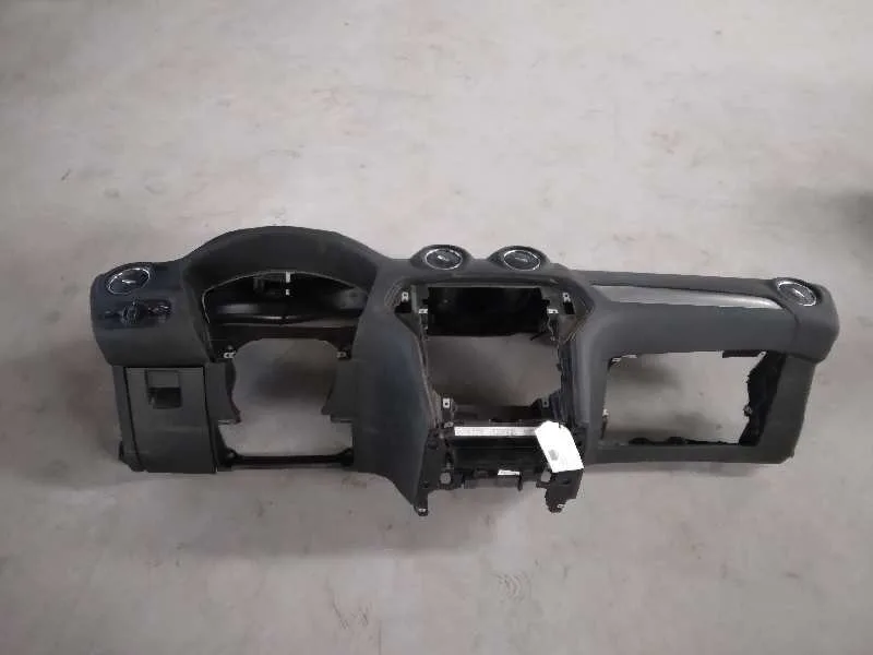 Salpicadero para Ford Mondeo Ber. (Ca2)