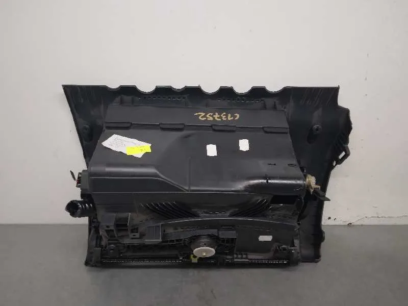 Guantera para Skoda Octavia Berlina (1Z3)