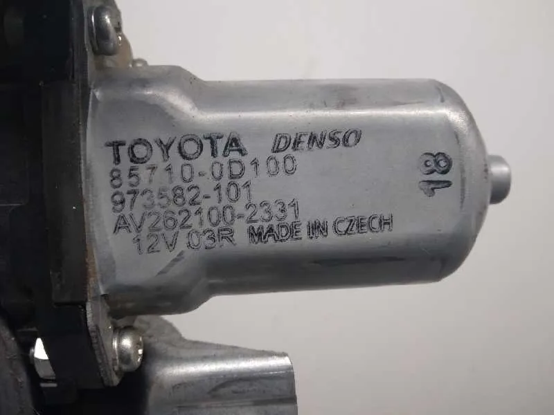 Elevalunas Delantero Derecho para Toyota Yaris
