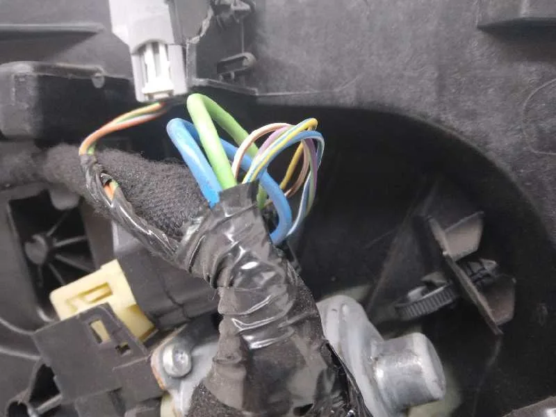 Elevalunas Delantero Izquierdo para Ford Fiesta (Ccn)