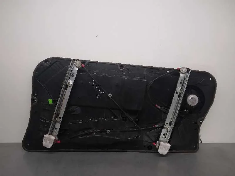 Elevalunas Delantero Izquierdo para Ford Fiesta (Ccn)