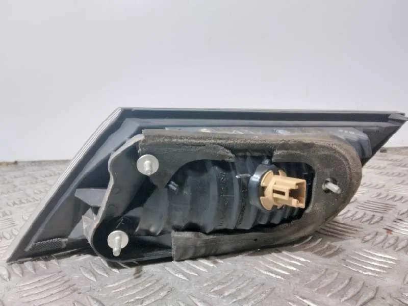 Piloto Trasero Izquierdo Interior para Honda Civic Berlina 5 (Fk)