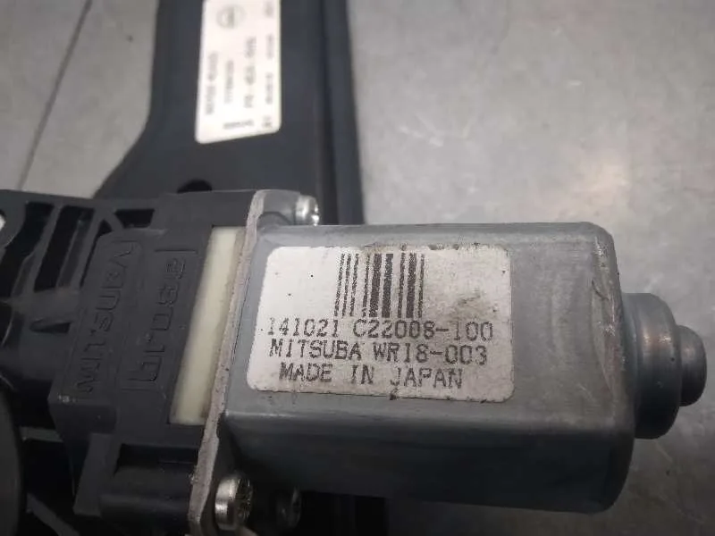 Elevalunas Delantero Derecho para Nissan Qashqai (J11)