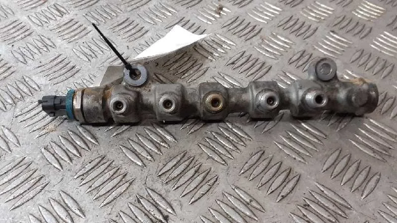 Rampa Inyectora para Nissan Interstar Mod. 04 (X70)
