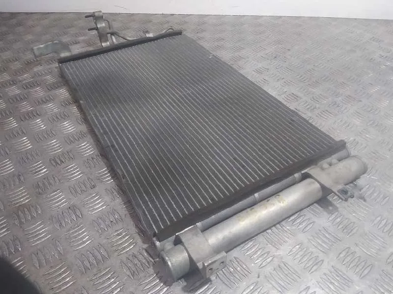 Condensador / Radiador Aire Acondicionado para Hyundai Coupe (Gk)
