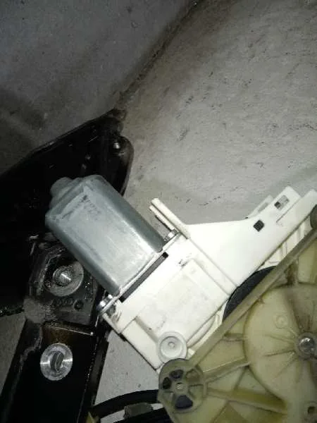 Elevalunas Delantero Izquierdo para Audi A6 Allroad Quattro (4Fh)