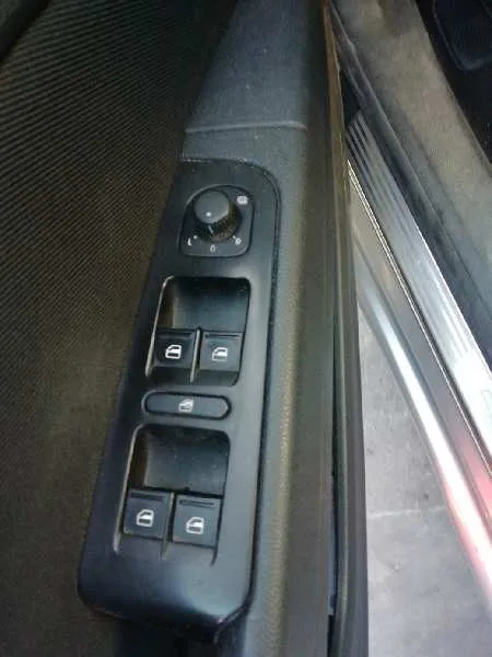Mando Elevalunas Delantero Izquierdo para Skoda Superb Combi (3T5)
