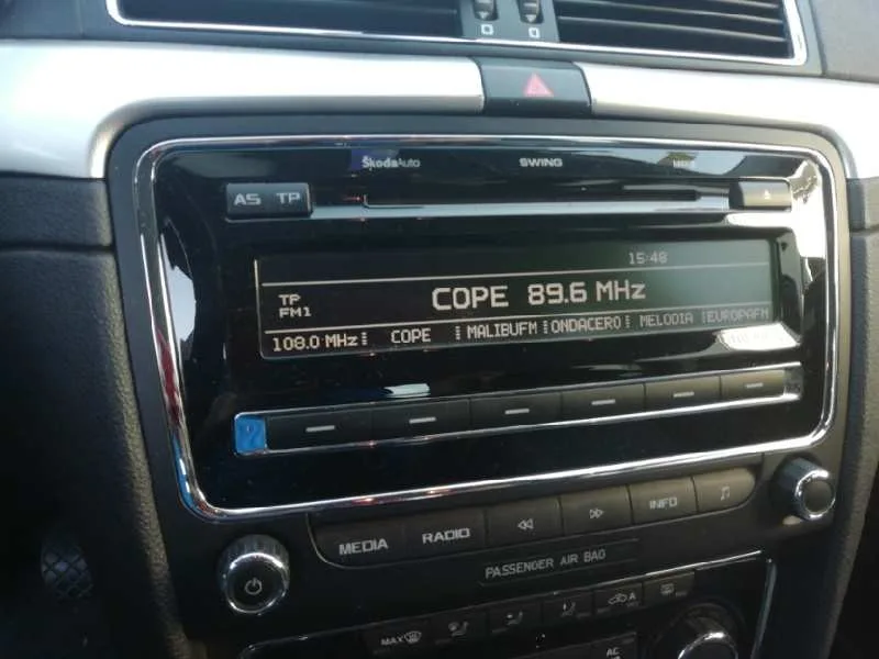 Sistema Audio / Radio Cd para Skoda Superb Combi (3T5)
