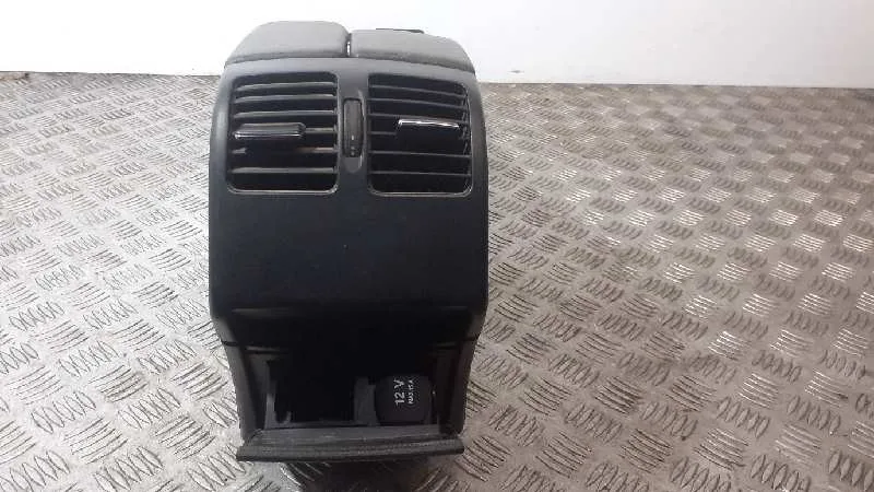 Apoyabrazos Central para Mercedes-Benz Clase C (W204) Familiar