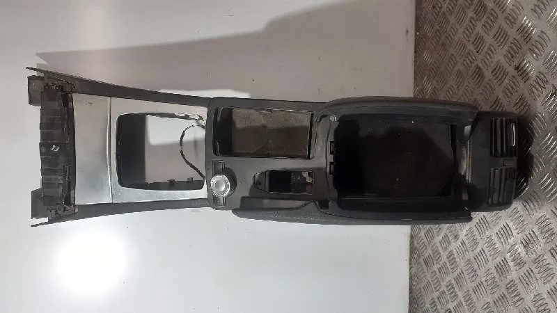 Apoyabrazos Central para Mercedes-Benz Clase C (W204) Familiar