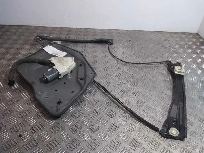 Elevalunas Delantero Derecho para Skoda Superb Combi (3T5)