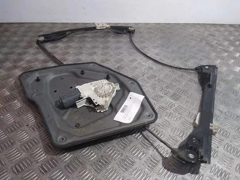 Elevalunas Delantero Izquierdo para Skoda Superb Combi (3T5)