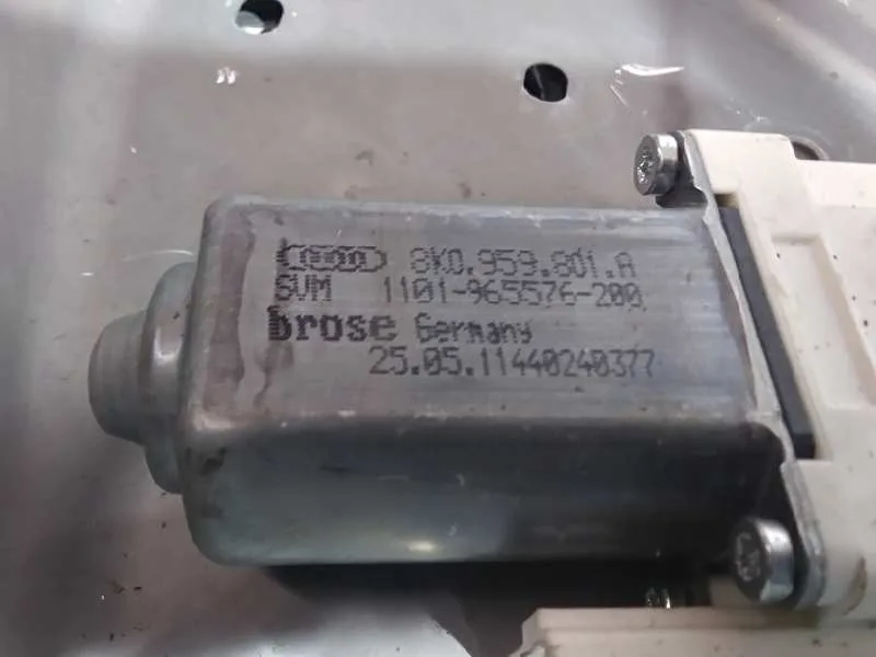 Elevalunas Delantero Izquierdo para Skoda Superb Combi (3T5)