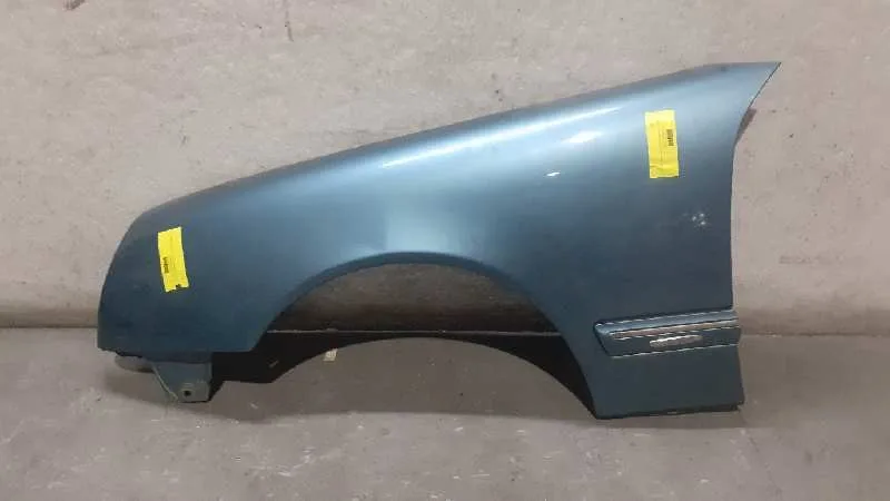 Aleta Delantera Izquierda para Mercedes-Benz Clase E (W210) Berlina Diesel