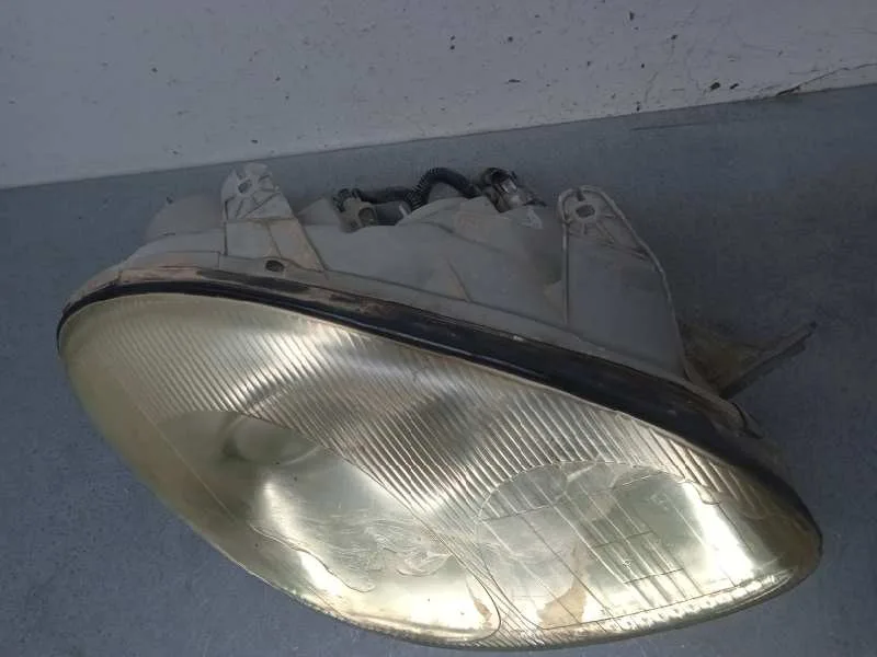 Faro Derecho para Daewoo Leganza