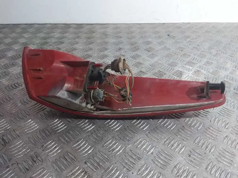 Piloto Trasero Derecho para Peugeot 607 (S1)
