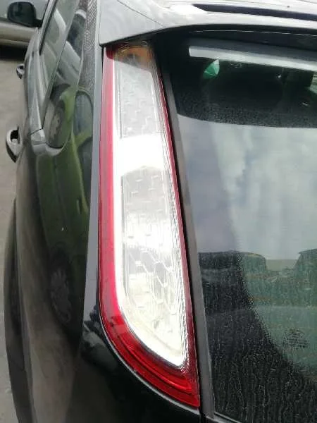 Piloto Trasero Izquierdo para Ford Focus Lim. (Cb4)