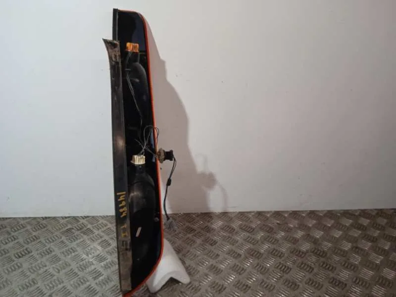 Piloto Trasero Izquierdo para Ford Focus Lim. (Cb4)