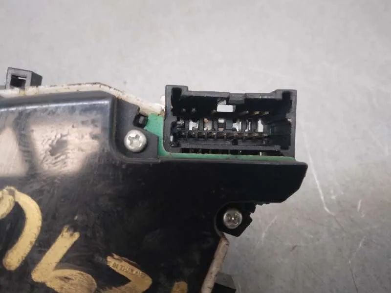 Mando Limpia para Nissan Nv 200 (M20)