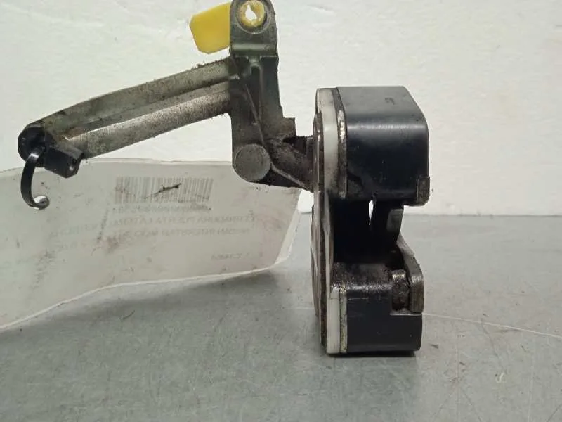 Cerradura Puerta Lateral Derecha para Nissan Interstar Mod. 04 (X70)