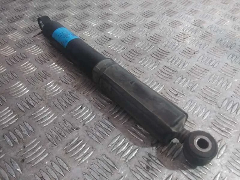 Amortiguador Delantero Derecho para Nissan Interstar Mod. 04 (X70)