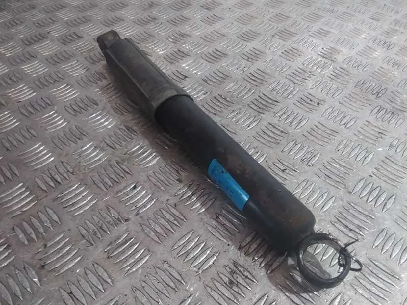 Amortiguador Delantero Derecho para Nissan Interstar Mod. 04 (X70)