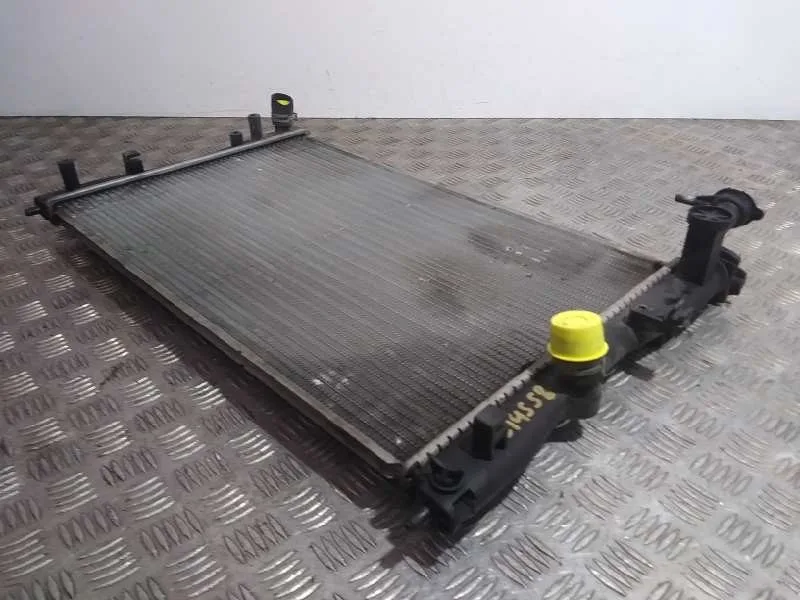 Radiador Agua para Mitsubishi Colt Cabrio Czc