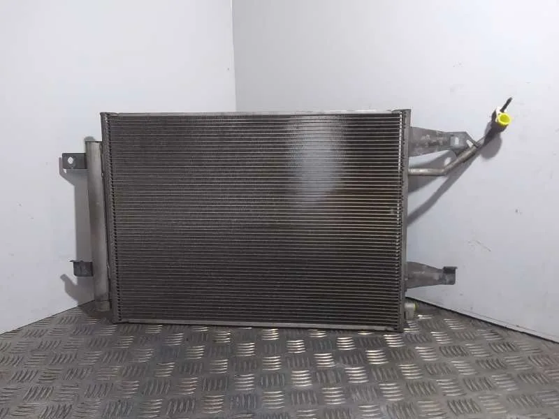 Condensador / Radiador Aire Acondicionado para Mitsubishi Colt Cabrio Czc